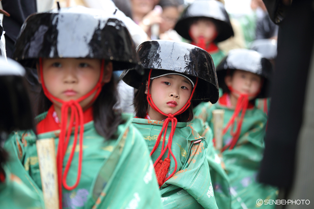 筑摩神社「鍋冠祭」2016①_e0271181_01402841.jpg