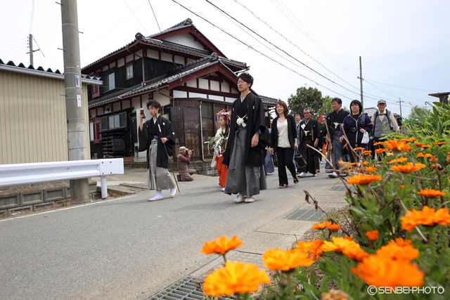 筑摩神社「鍋冠祭」2016①_e0271181_01505783.jpg