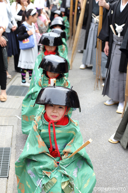 筑摩神社「鍋冠祭」2016①_e0271181_01594374.jpg