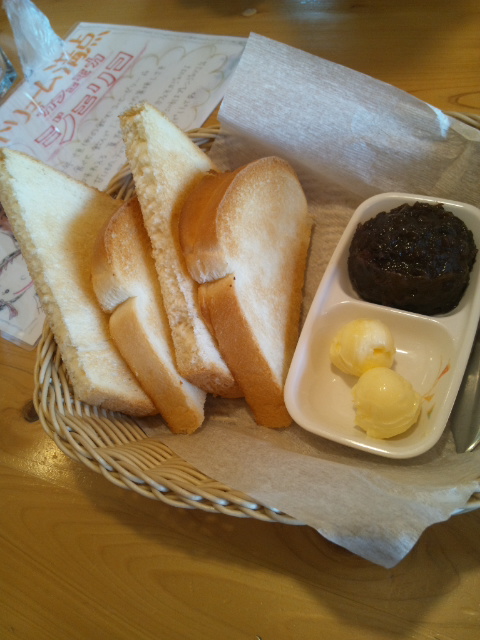 コメダ珈琲店_f0076001_2250497.jpg