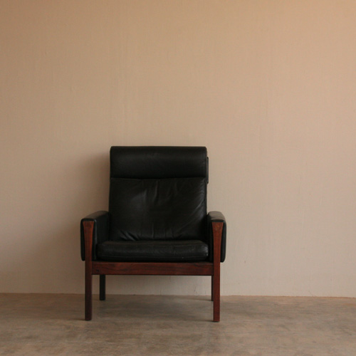 『AP62 Lounge Chair(Rosewood)』_c0211307_14294974.jpg
