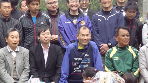 4/29(金・祝) UNOフットボールファーム(新コート)落成式〜_a0059812_15351586.jpg