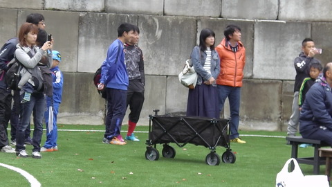 4/29(金・祝) UNOフットボールファーム(新コート)落成式〜_a0059812_15892.jpg