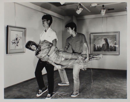 展覧会「Shikijo: eroticism in Japanese photography」_b0187229_15101858.jpg