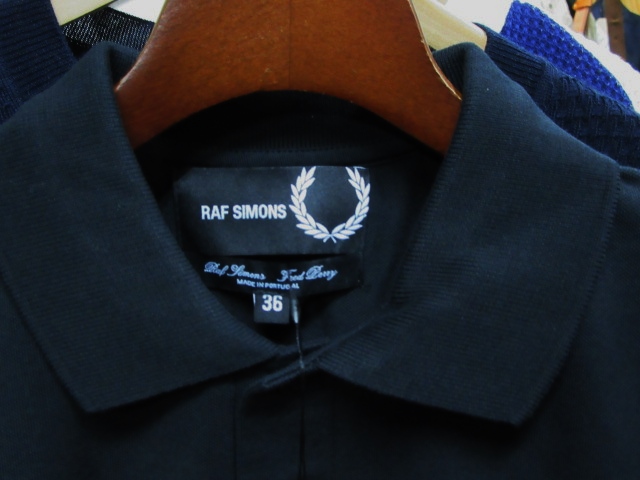 FRED PERRY (店舗限定Hi LINE) × RAF SIMONS コラボ限定POLO!★!_d0152280_3102576.jpg