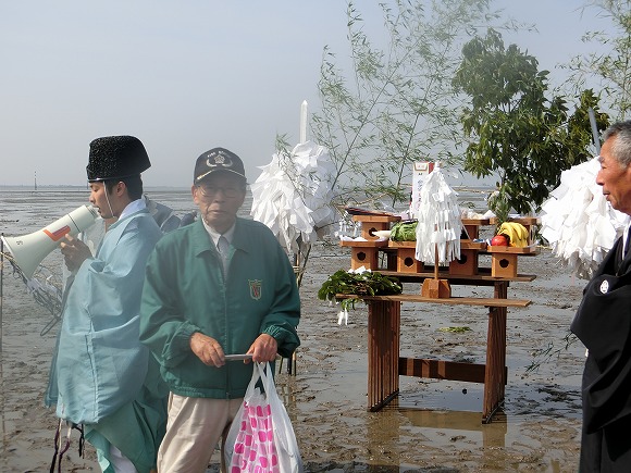 ２０１６風浪宮沖詣り海神祭（干潮の有明海にて）・千寿の楽しい歴史_a0137997_1755141.jpg