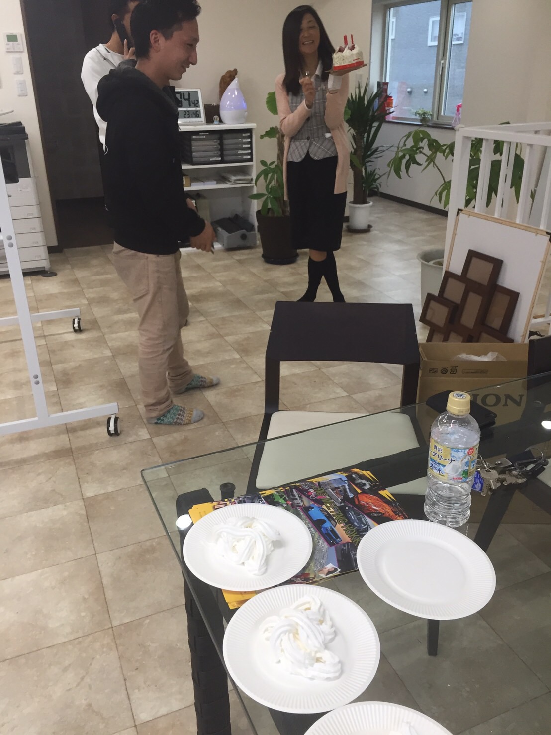 5月10日(火)山本が送りますTOMMYの1日 ランクルハマーアルファード_b0127002_1935975.jpg