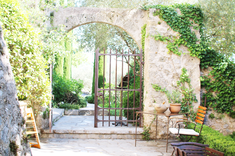 「La Bastide de Moustiers」Part2 ゆったりとした時間が流れるお部屋。_d0063314_21524820.jpg