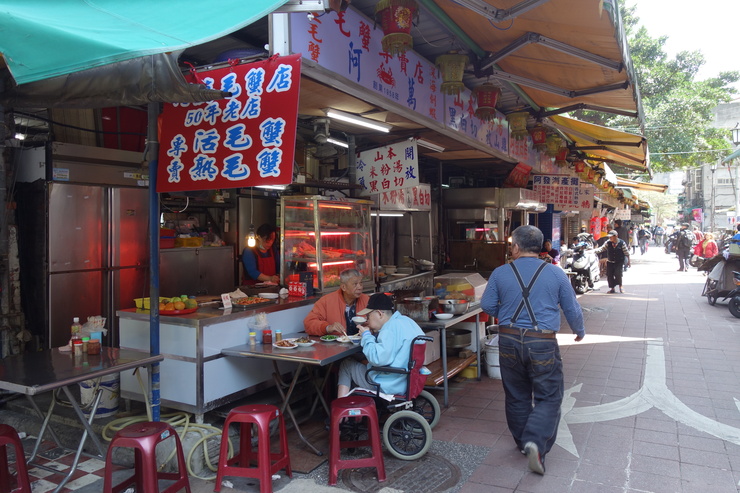 賣麵炎仔 金泉小吃店 台北市安西街/台湾大衆食堂~台湾へ行きタイワーン 3日目 5_a0287336_2244469.jpg