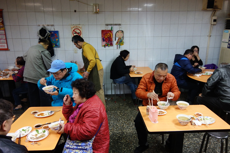 賣麵炎仔 金泉小吃店 台北市安西街/台湾大衆食堂~台湾へ行きタイワーン 3日目 5_a0287336_23302777.jpg