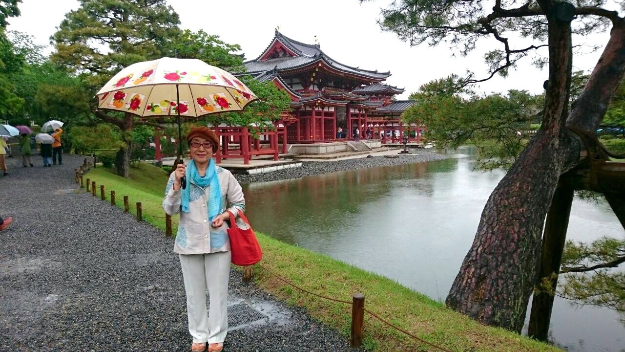 雨の宇治平等院 _e0056050_08242894.jpg