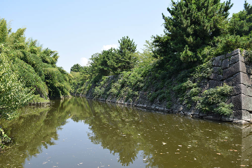 大和郡山城跡を歩く。　その１　「二の丸」_e0158128_18365221.jpg