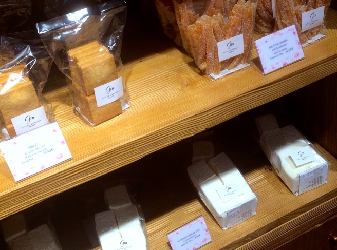 スイーツのセレクトショップ! Fou de Pâtisserie フ・ド・パティスリー _a0231632_00482846.jpg