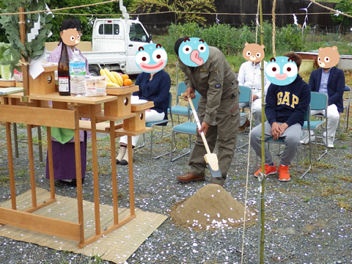 c0357825_15005111.png