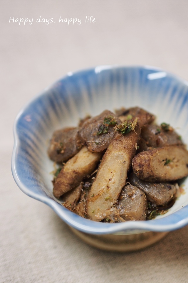 ごぼうこんにゃくとふきのとうの炒め煮 Happy Days Happy Life ごぼうこんにゃくとふきのとうの炒め煮 Happy Days Happy Life