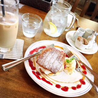 カフェｄｅ女子おやつ_f0222920_194041.jpg