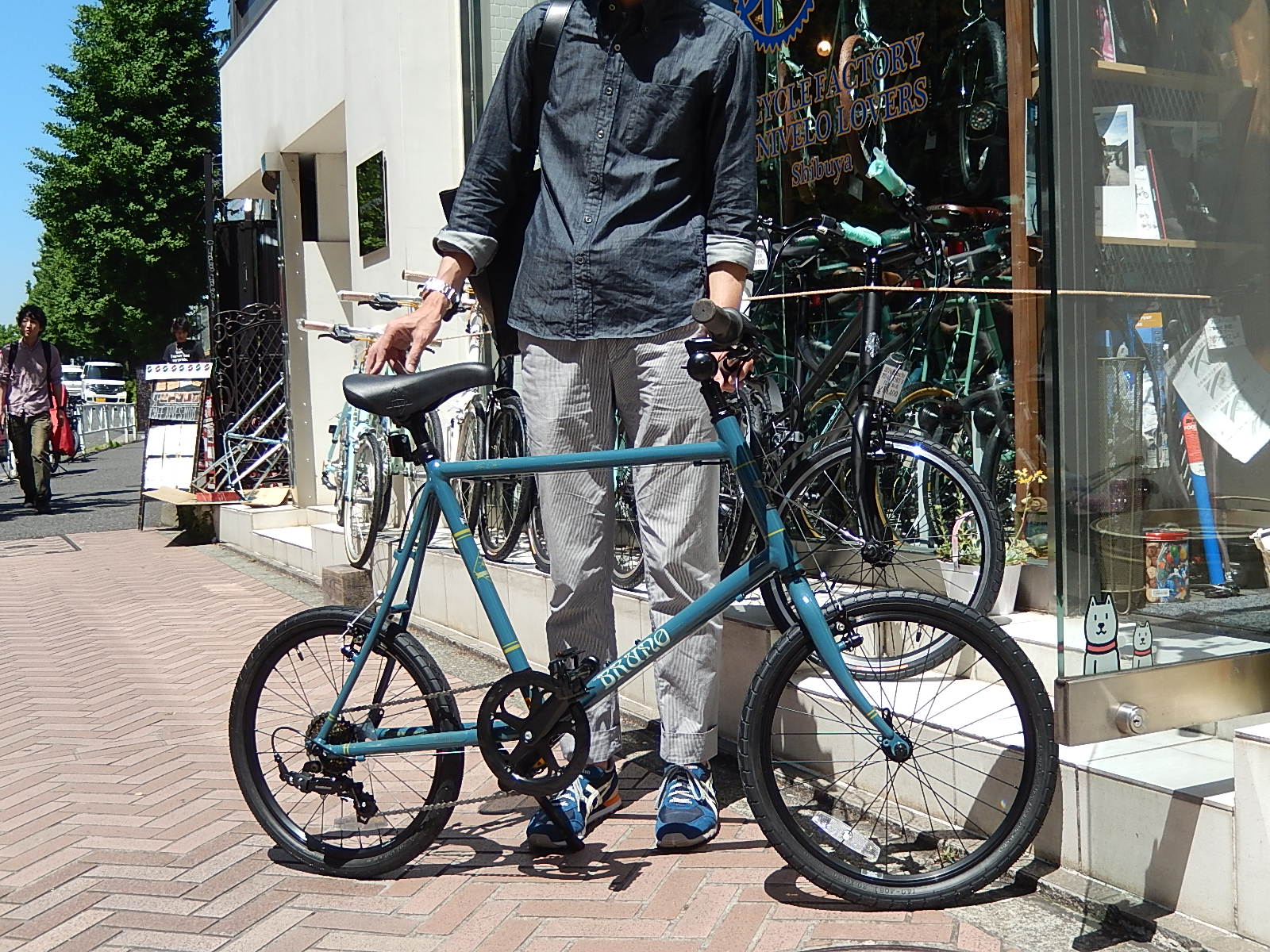 5月13日　渋谷　原宿　の自転車屋　FLAME bike前です_e0188759_19195893.jpg