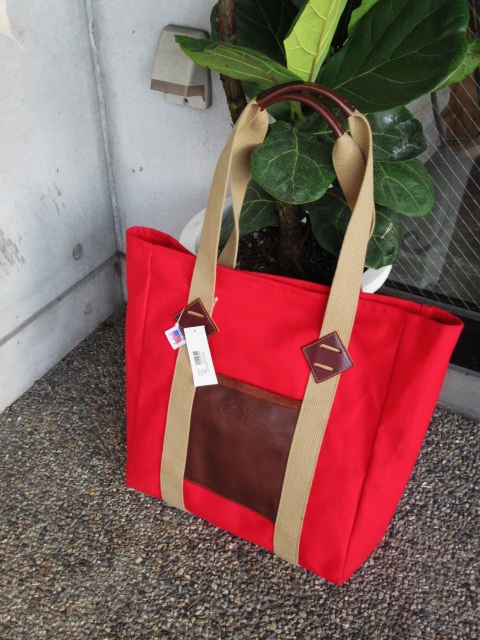 毎期・注目のKato より、SIMPLE な・・いつものユル~ぃキャラTEE!★!_d0152280_2163049.jpg