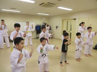 土曜日空手 宮の沢教室・八軒教室・麻生道場_c0118332_23172167.jpg