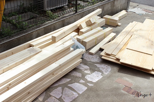 DIY小屋作り2(土台基礎)2×6材とシンプソン金具を使って完成♪_f0023333_23560802.jpg