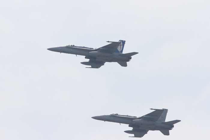 今日の厚木基地　VMFA-122　＆　今日のカワセミ　ダブルヘッダ～（＾＾）_c0247982_22332679.jpg