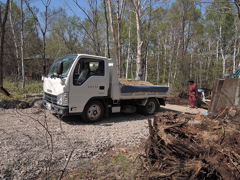 八ヶ岳高原ロッジM山さん邸の現場より 1_a0211886_14493628.jpg