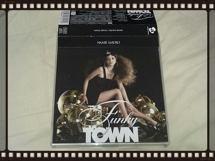 安室奈美恵 / FUNKY TOWN_b0042308_0354724.jpg