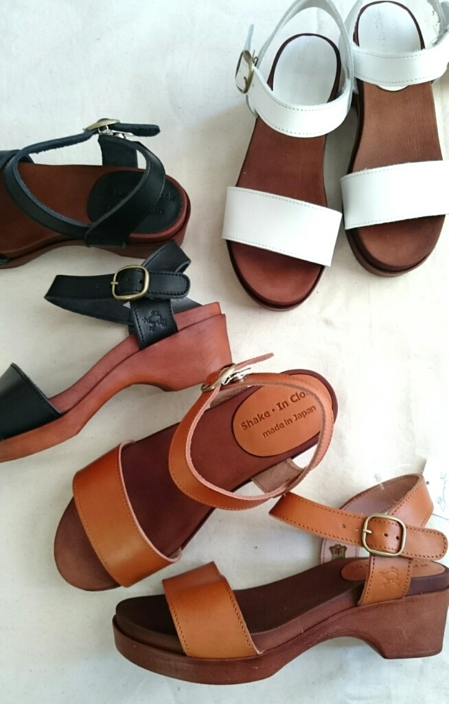 Shake・in cloak
Leather Sandal_c0118809_09301453.jpg
