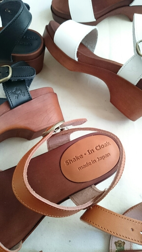 Shake・in cloak
Leather Sandal_c0118809_09301675.jpg