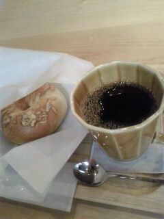 BAGEL＆COFFEE こむぎ_a0163027_1344484.jpg