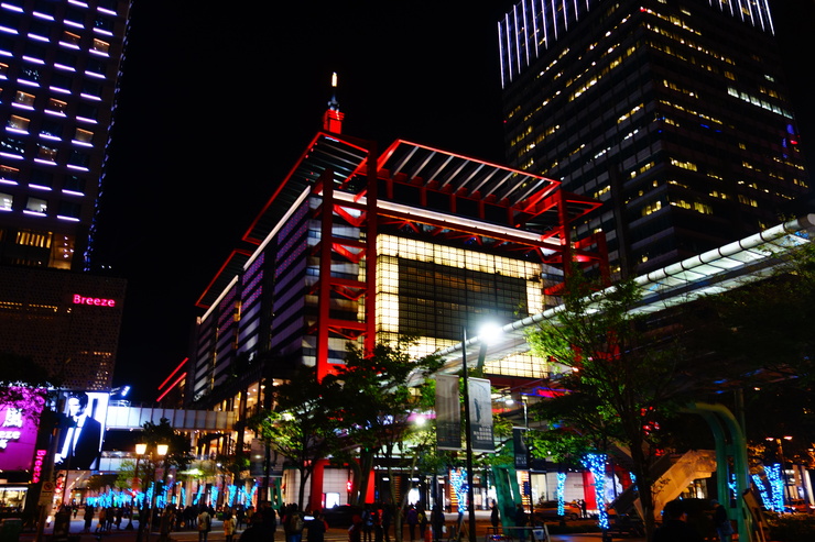 台湾へ行きタイワーン 3日目 11~台北101方面へ_a0287336_2322976.jpg