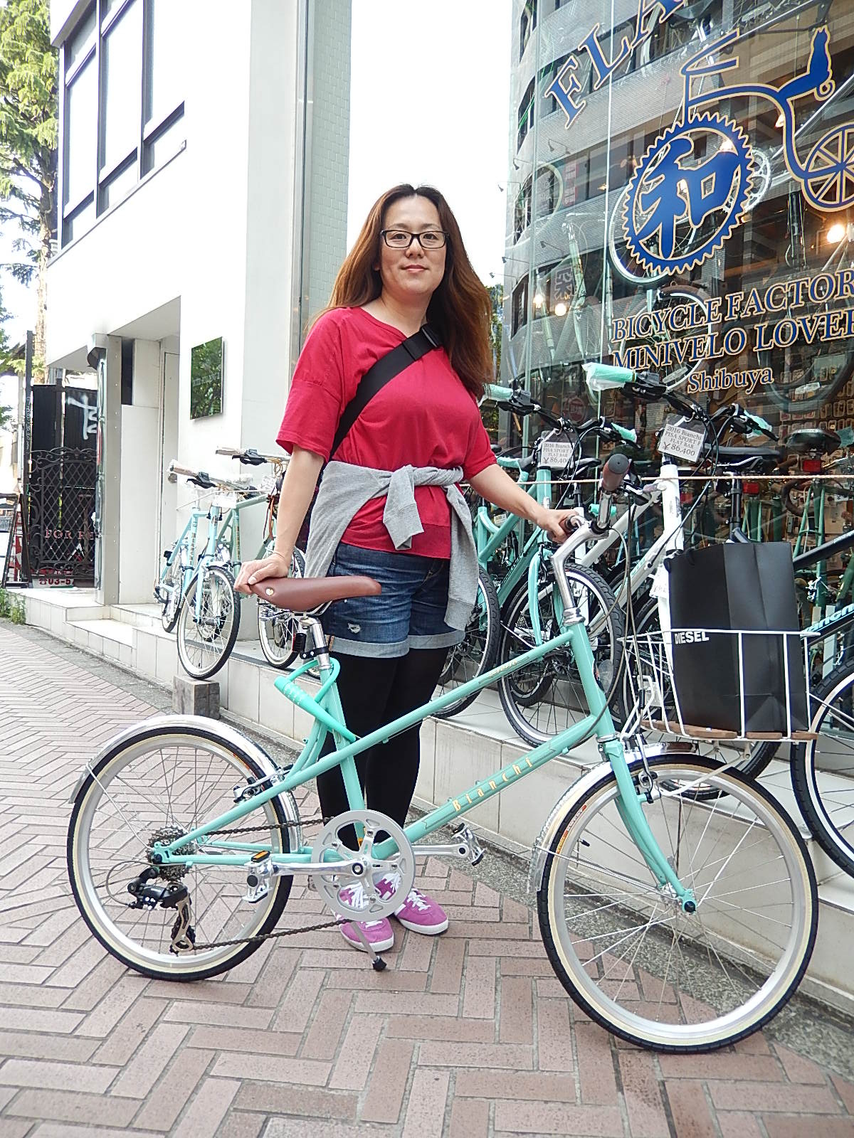 5月15日 渋谷 原宿 の自転車屋 FLAME bike前です_e0188759_19224833.jpg