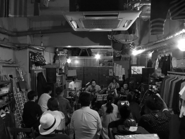 \"湿地帯の発表会 vol.6 @TheThreeRobbers\"ってこんなこと。_c0140560_10503117.jpg