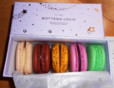 BOTTEGA LOUIE のマカロン_e0350971_23594410.jpg