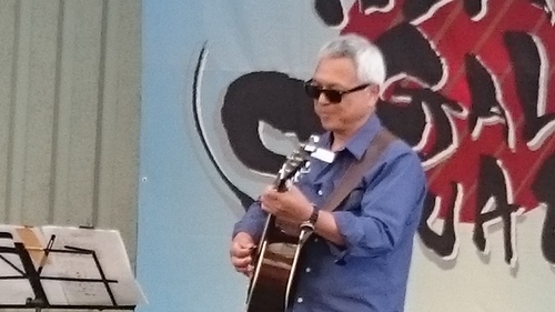 「FGSfolkgalaライブ」_a0075684_0583100.jpg
