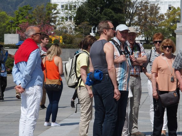 平和公園で出遭った人々_b0190540_155295.jpg