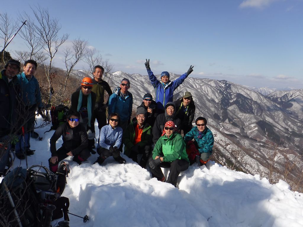 【美濃／虎子(トラス)山】寡雪の冬は“虎の子”の残雪求めてヤブ山彷徨_c0097754_15440130.jpg