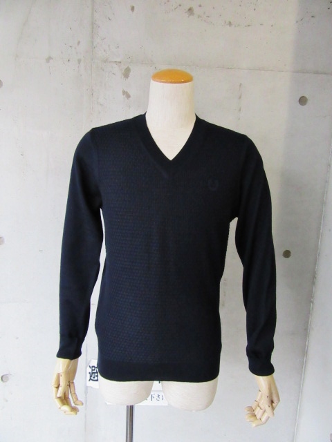 FRED PERRY (LAUREL LINE) ･･･ イタリア製SUMMER V NECK KNIT STYLE！★！_d0152280_20503290.jpg