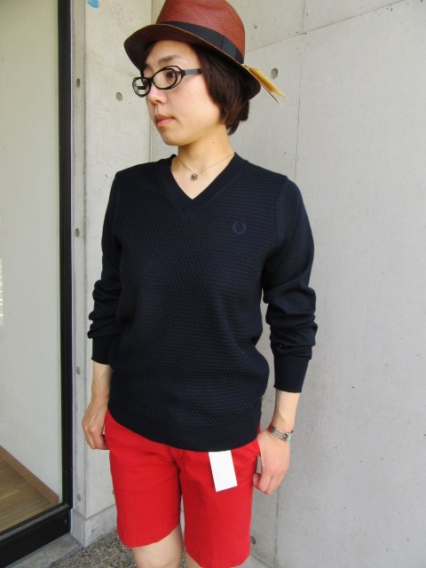 FRED PERRY (LAUREL LINE) ･･･ イタリア製SUMMER V NECK KNIT STYLE！★！_d0152280_20523530.jpg