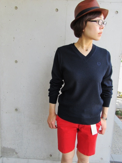 FRED PERRY (LAUREL LINE) ･･･ イタリア製SUMMER V NECK KNIT STYLE！★！_d0152280_20525192.jpg