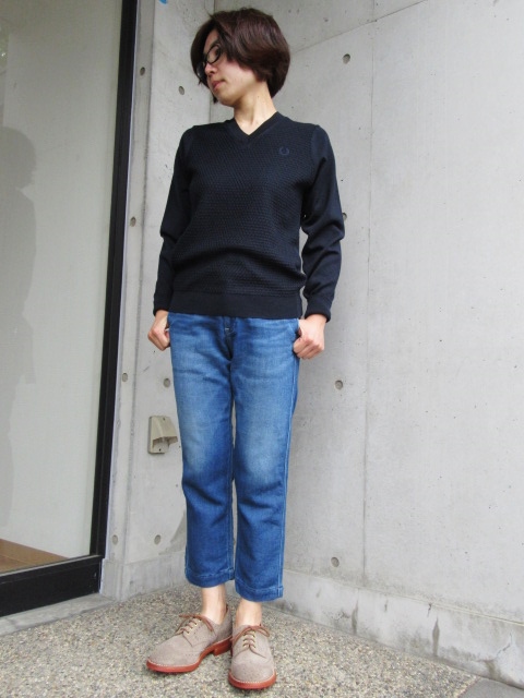 FRED PERRY (LAUREL LINE) ･･･ イタリア製SUMMER V NECK KNIT STYLE！★！_d0152280_20543277.jpg