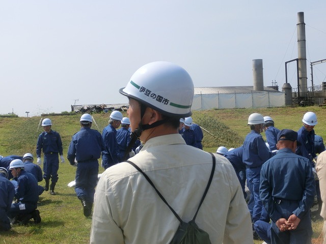 昨年9月の鬼怒川水害を思い出す中での28年度富士市水防訓練_f0141310_7591439.jpg
