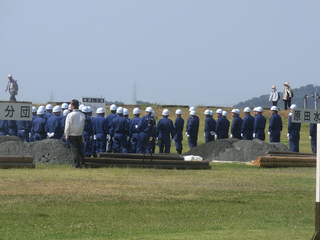 昨年9月の鬼怒川水害を思い出す中での28年度富士市水防訓練_f0141310_804598.jpg