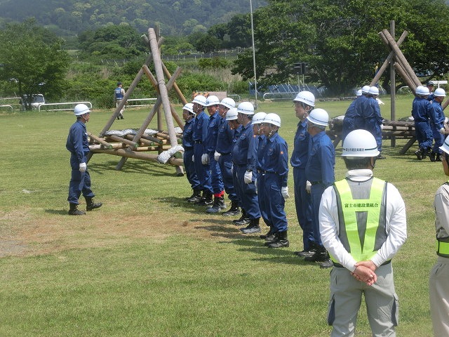 昨年9月の鬼怒川水害を思い出す中での28年度富士市水防訓練_f0141310_8389.jpg