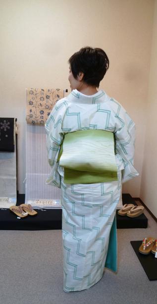 葵祭にご夫婦でお越しのお客様の着物姿その1。_f0181251_18424480.jpg