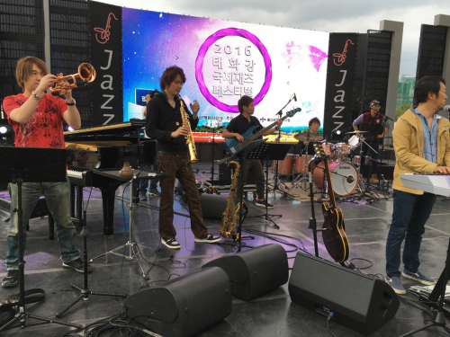 テファ河JAZZ FESTIVAL_e0123401_16475455.jpg