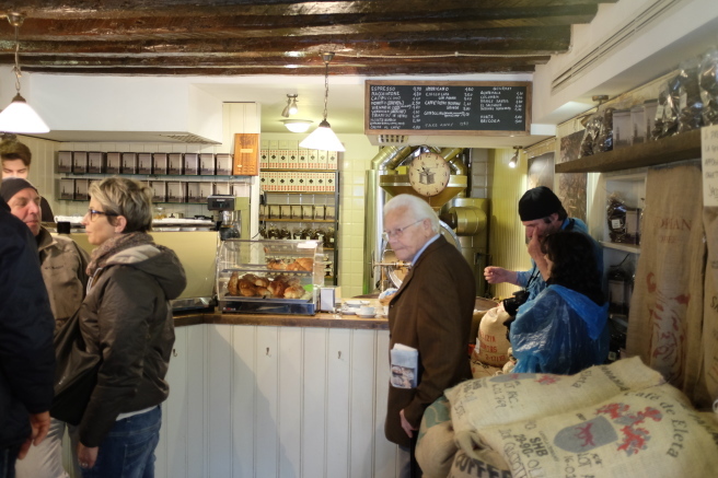 ”Torrefazione Cannaregio\"ヴェネツィアの自家焙煎コーヒー屋☕️_b0246303_06170938.jpg