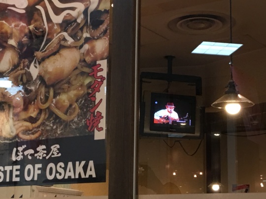 b0043506_23353846.jpeg
