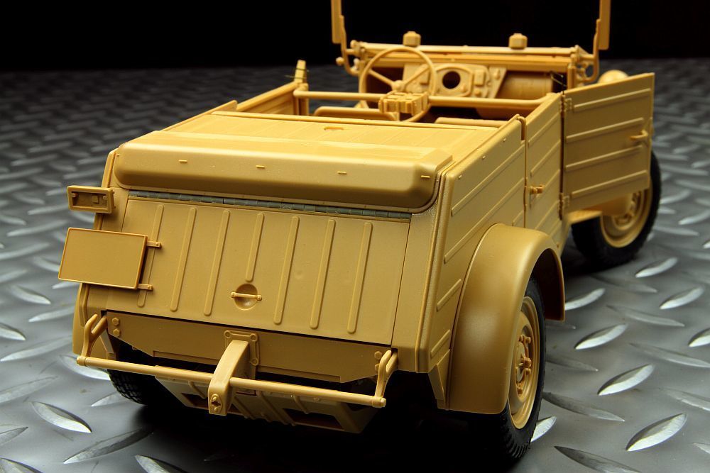 TAMIYA KÜBELWAGEN TYPE 82 1/16 キューベルワーゲン Big Tamiya 1/16 Model kit German Pkw.K1 Kübelwagen Type 82