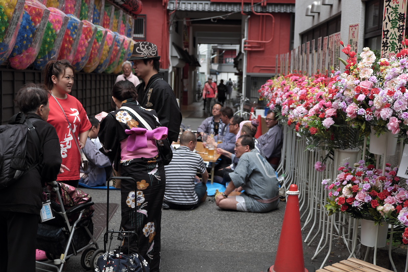 祭りの合間_f0079061_209517.jpg
